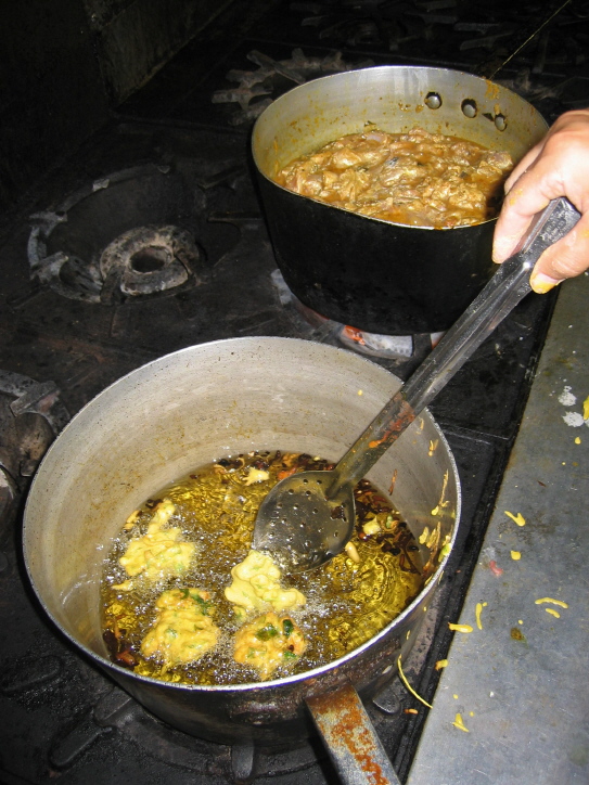 Frying Pakoras
